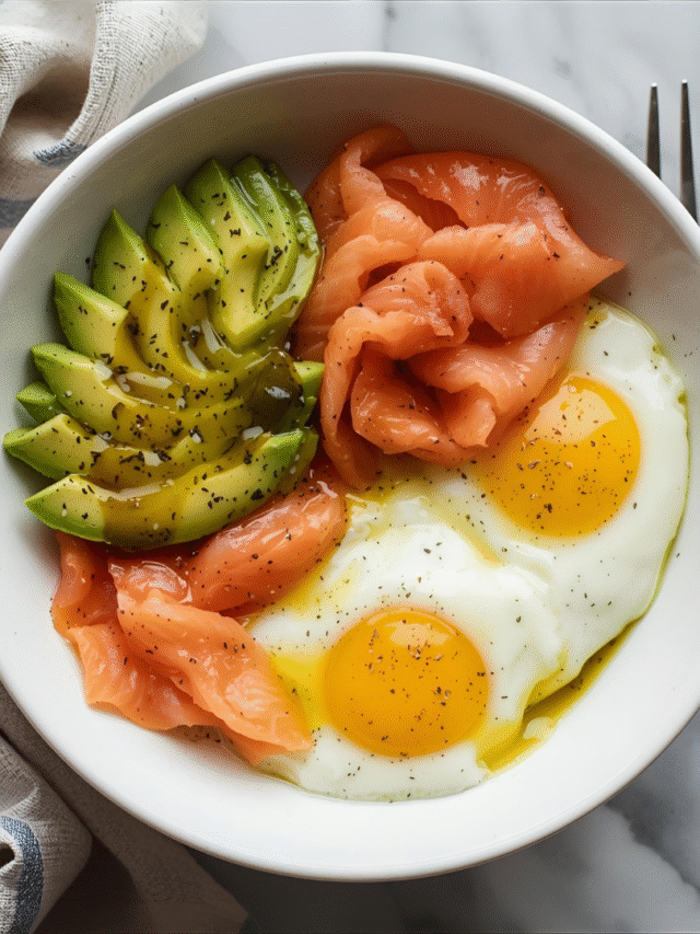 11 Healthy Egg Breakfast Bowls Packed with Protein & Flavor 🥑
